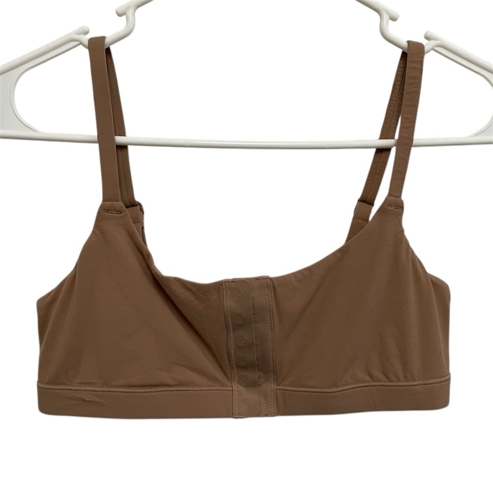 Skims fits everybody adaptive scoop bralette clay